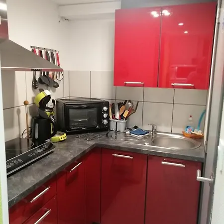 Apartamento Gite Le Petit Nid Jacuzzi Sauna Intérieure Godinne