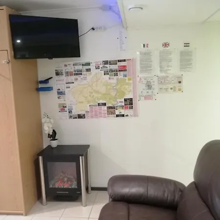 Gite Le Petit Nid Jacuzzi Sauna Intérieure Godinne