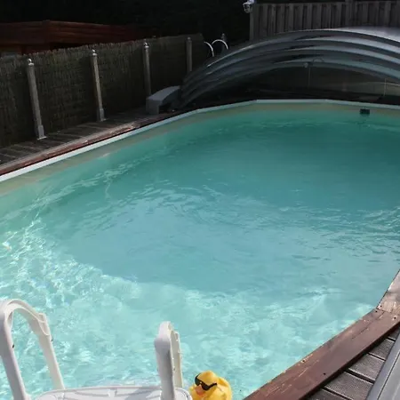 Gite Le Petit Nid Jacuzzi Sauna Intérieure Godinne