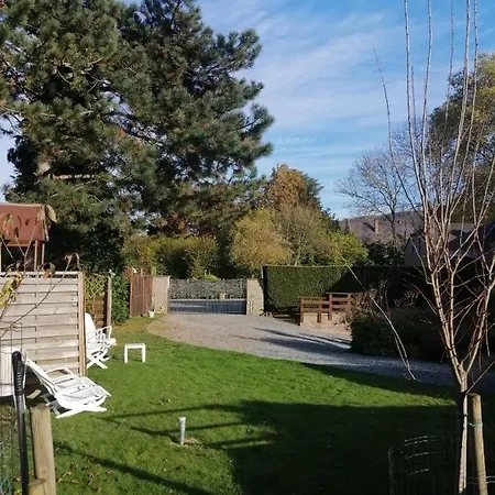 Apartamento Gite Le Petit Nid Jacuzzi Sauna Intérieure Godinne