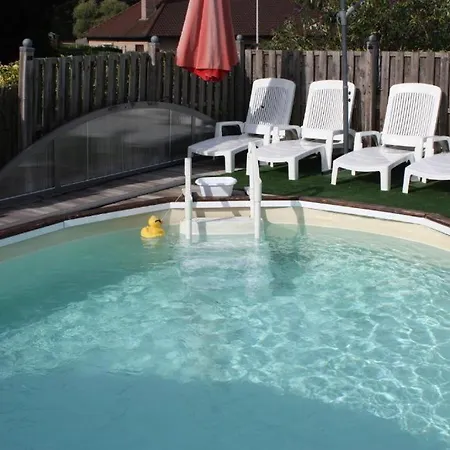 Gite Le Petit Nid Jacuzzi Sauna Intérieure *